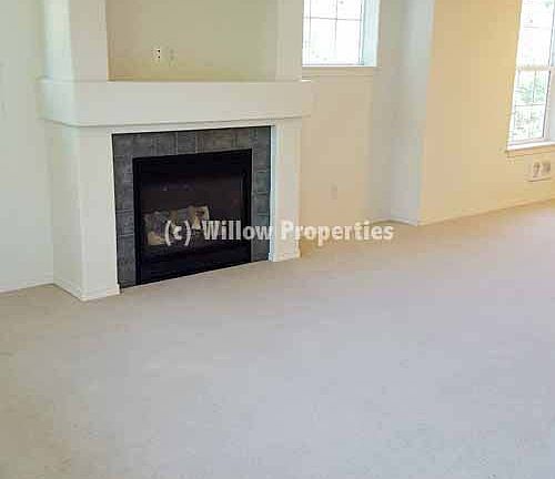 2nd image of 1888 Kennedy Pl #D-8