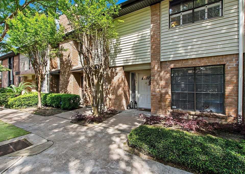 1st image of 2546 Bering Dr