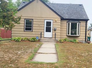 5330 Georgia Ave N, Crystal, MN 55428