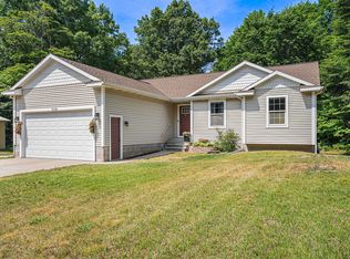 3120 S Dangl Ct, Fruitport, MI 49415