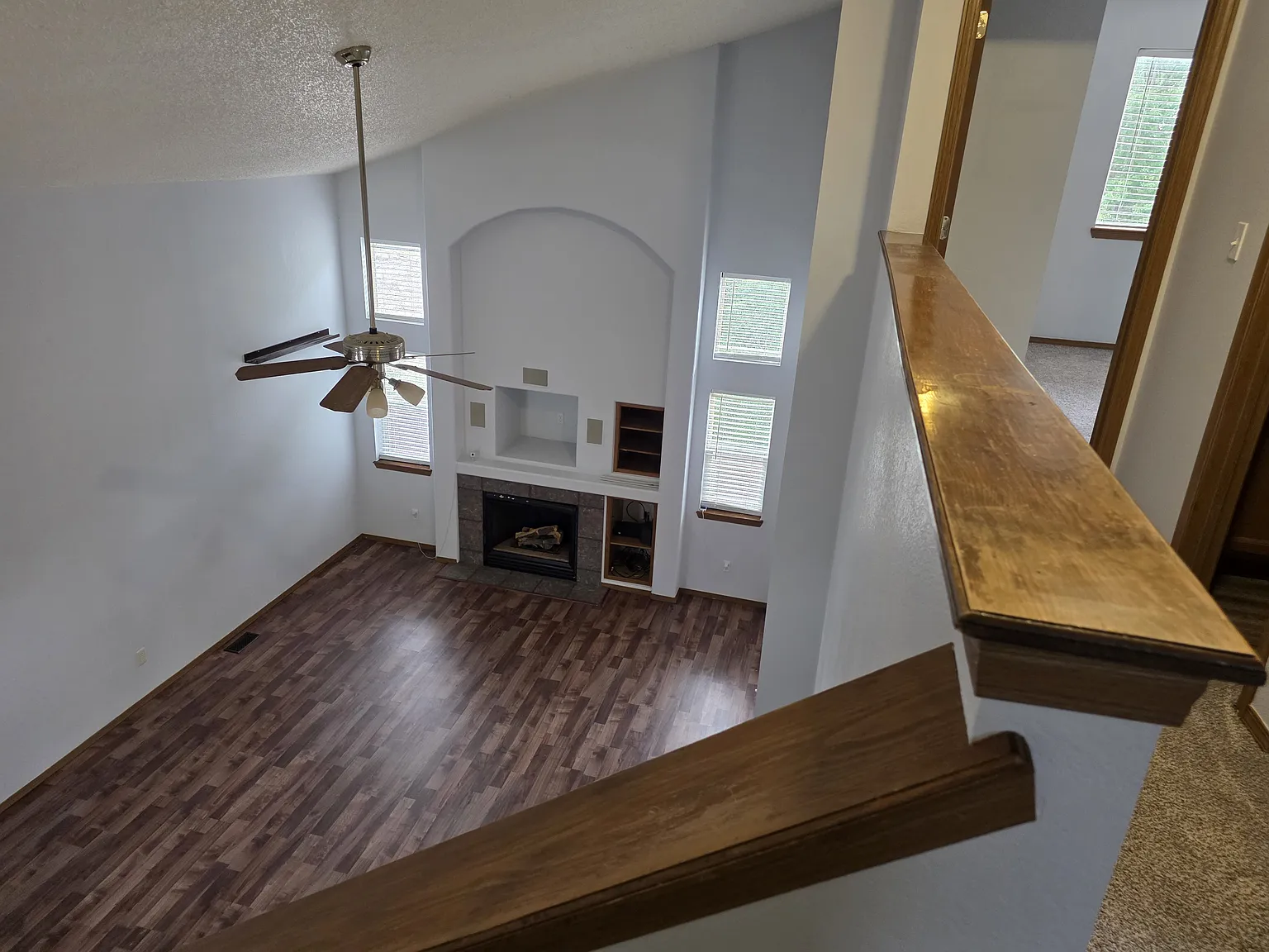 3 bed, 2312 sqft, $2,900 — Photo 4