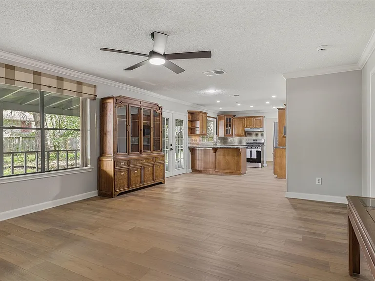 11604 Buttonwood Dr — Photo 7
