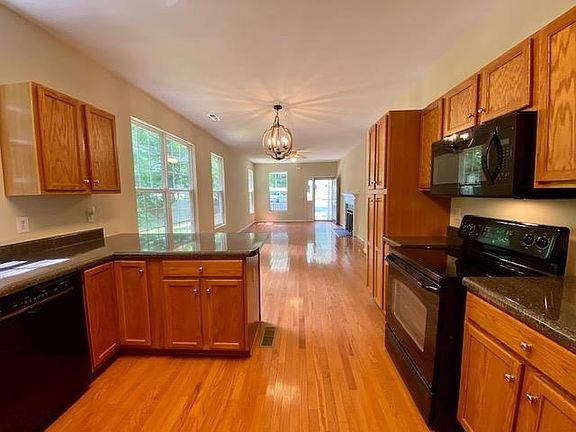 5th image of 1653 S Lakeshore Dr