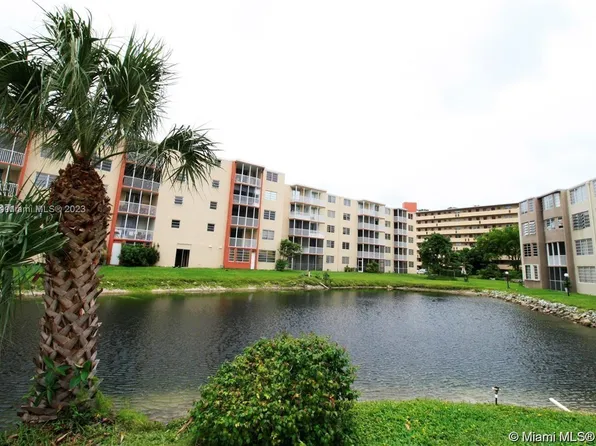 1680 NE 191st St #2052, Miami, FL 33179