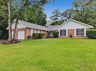 8820 Kailua Pl, Diamondhead, MS 39525