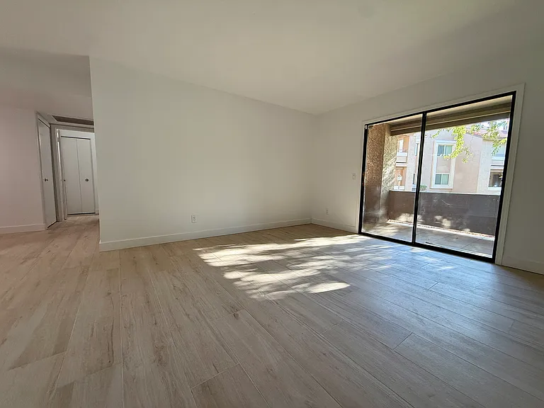 2146 W Isabella Ave #133 — Photo 9