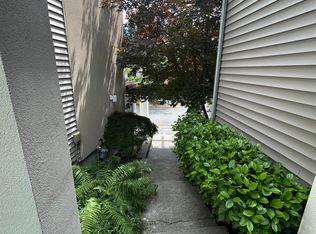 2755 124th Ave SE, Bellevue, WA 98005