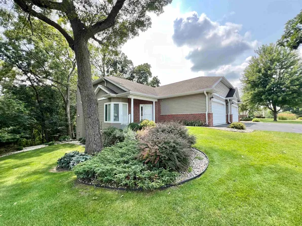 2909 Timber Ln, Janesville, WI 53548