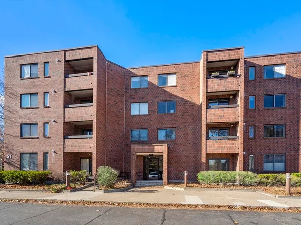 51 John St APT 103, Brookline, MA 02446