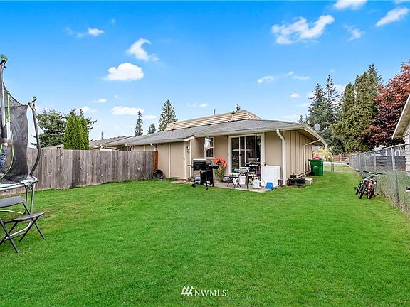2nd image of 11832 38th Ave NE