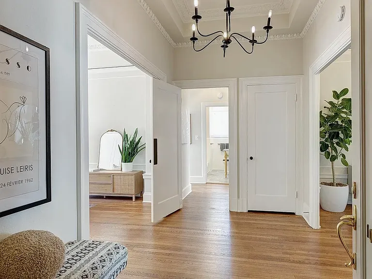 200 Lakeside Dr — Photo 10