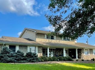 511 Green Acres Cir, Spencer, WV 25276