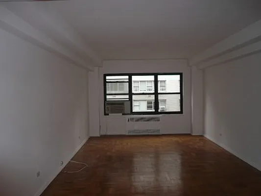 Rented by Classic Marketing- 530 Park1 | media 25