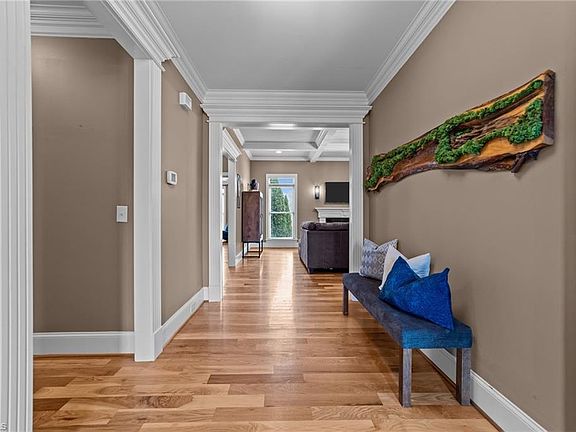 3rd image of 5943 Bostonian Dr