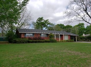 213 Alice Dr, Headland, AL 36345