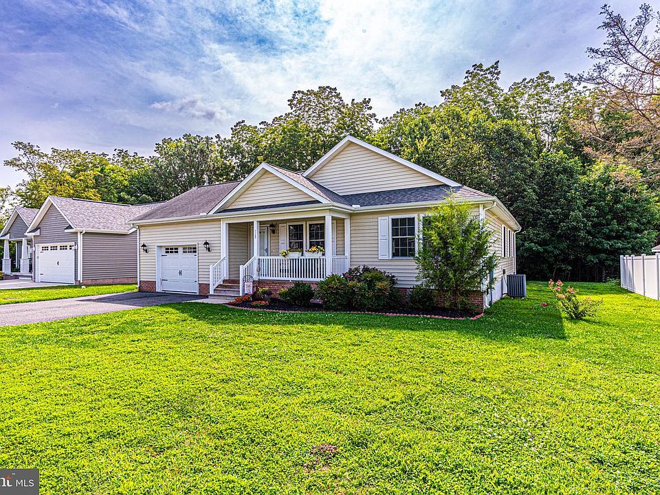 1st image of 7150 Arcadia Cir