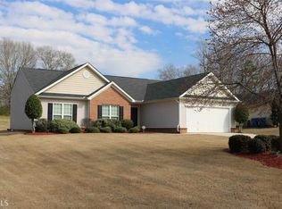 815 Custom Ln, Winder, GA 30680