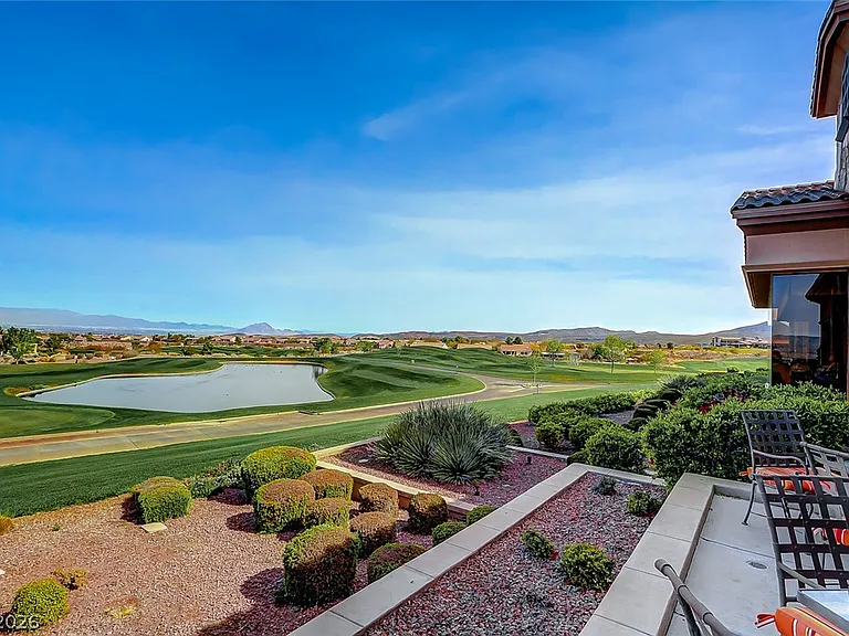 2343 Schaeffer Hills Dr — Photo 44