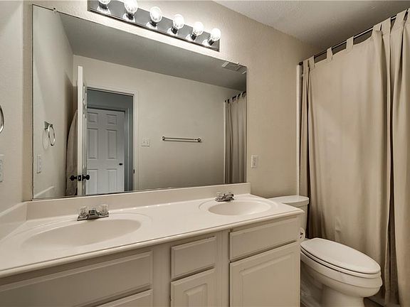 5th image of 3524 Brewster Dr