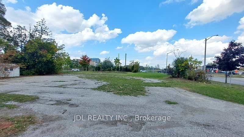 1st image of 1061 Elgin Mills Rd E