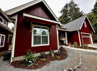 53486 Safe Rd, Bandon, OR 97411