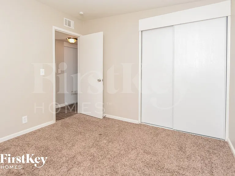 2085 Palora Ave — Photo 11