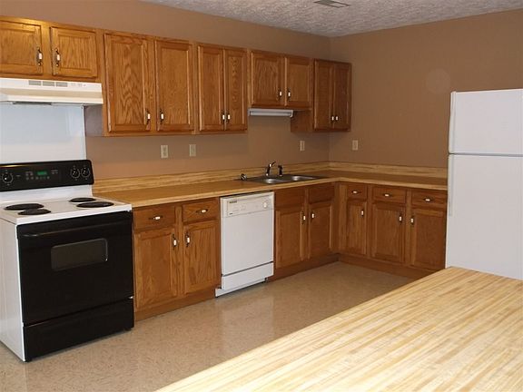 2nd image of 255 Fant Dr
