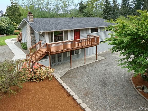 2nd image of 629 43rd Ave SW