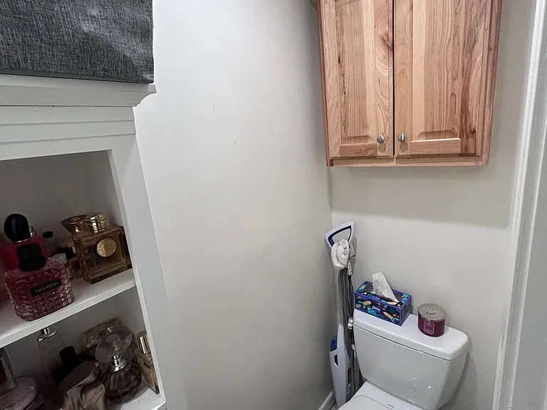 17720 Kingsbury St — Photo 10