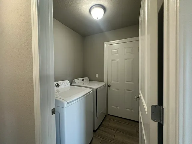 4661 W Wales Dr — Photo 12