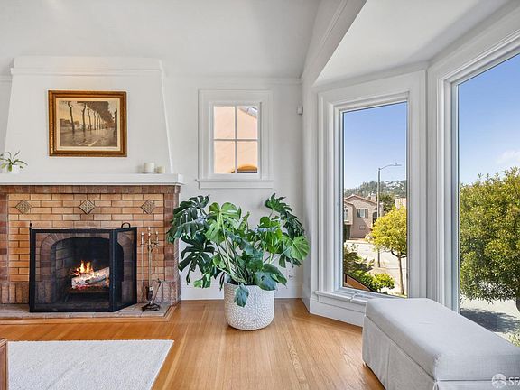 3rd image of 85 Agua Way
