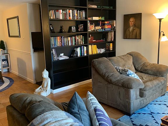 5th image of 4600 Duke St APT 1221