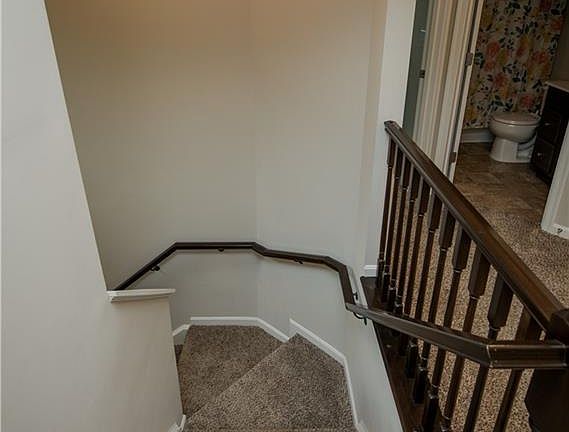 5th image of 4438 Fairway Ln