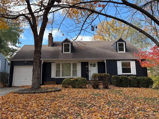 7400 Canterbury St, Prairie Village, KS 66208