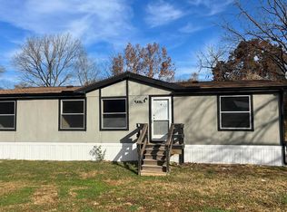 501 Girard St, Flippin, AR 72634