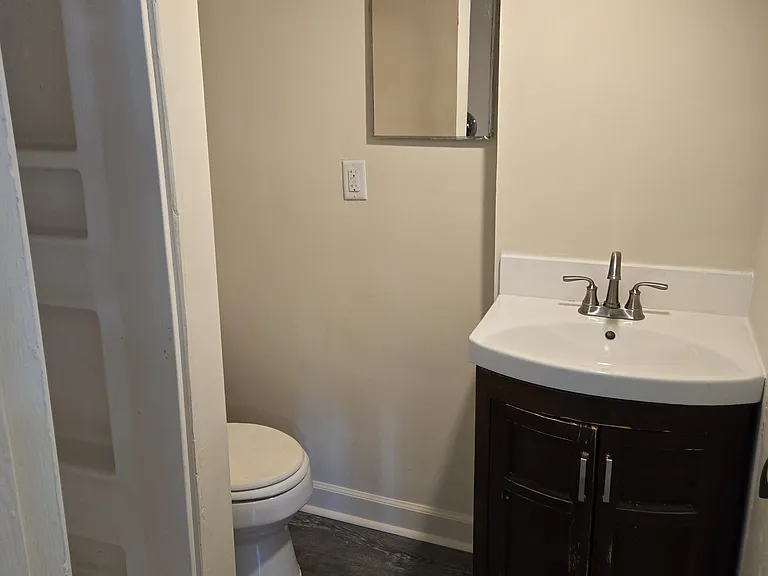 624 Middle St #A — Photo 5
