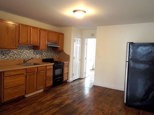 Rented by Evergreen Realty & Investments | media 7