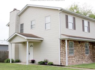 914 Fairway Dr, Hurricane, WV 25526