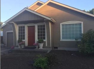 3120 Willakenzie Rd, Eugene, OR 97401