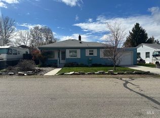 811 S Day Dr, Boise, ID 83705