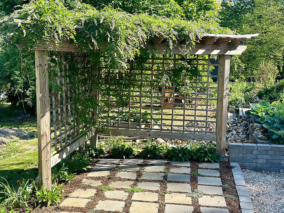 private courtyard pergola