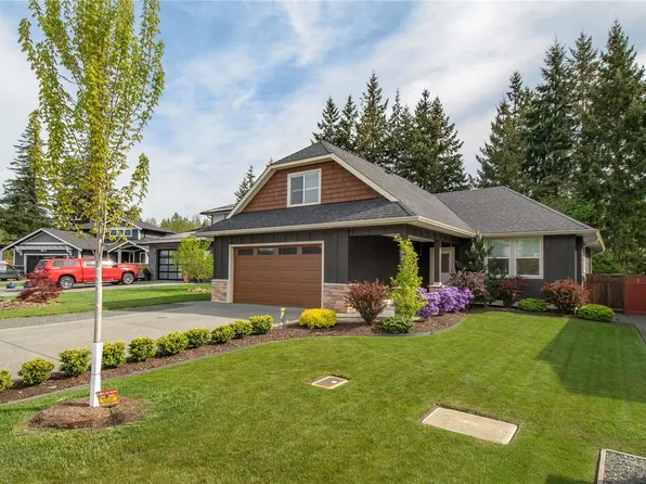 782 Salal St, Campbell River, BC V9H 0E7