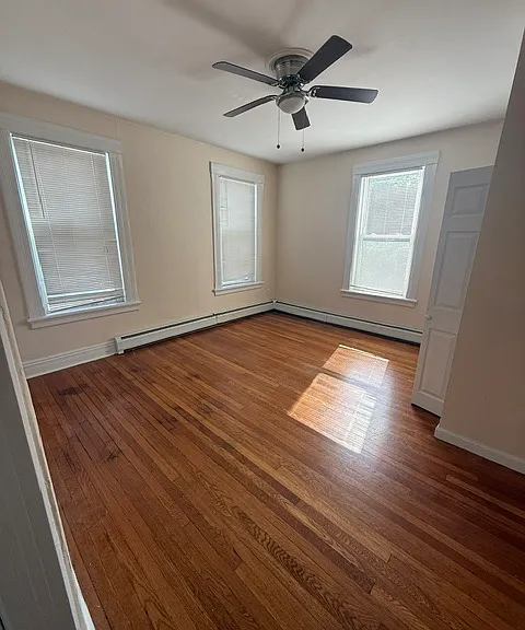 18 Lancaster St #1R — Photo 4