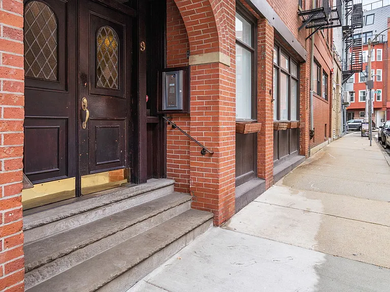 9 Battery St #7 — Photo 19