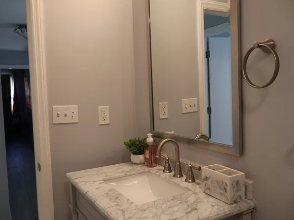 3497 Castleton Hl, Lexington, KY 40517