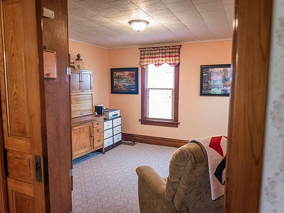 4th image of 2393 E 1400th St
