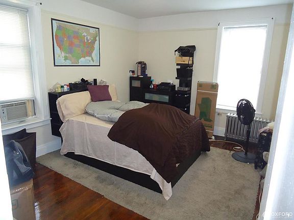 4th image of 3216 Crescent St APT L4