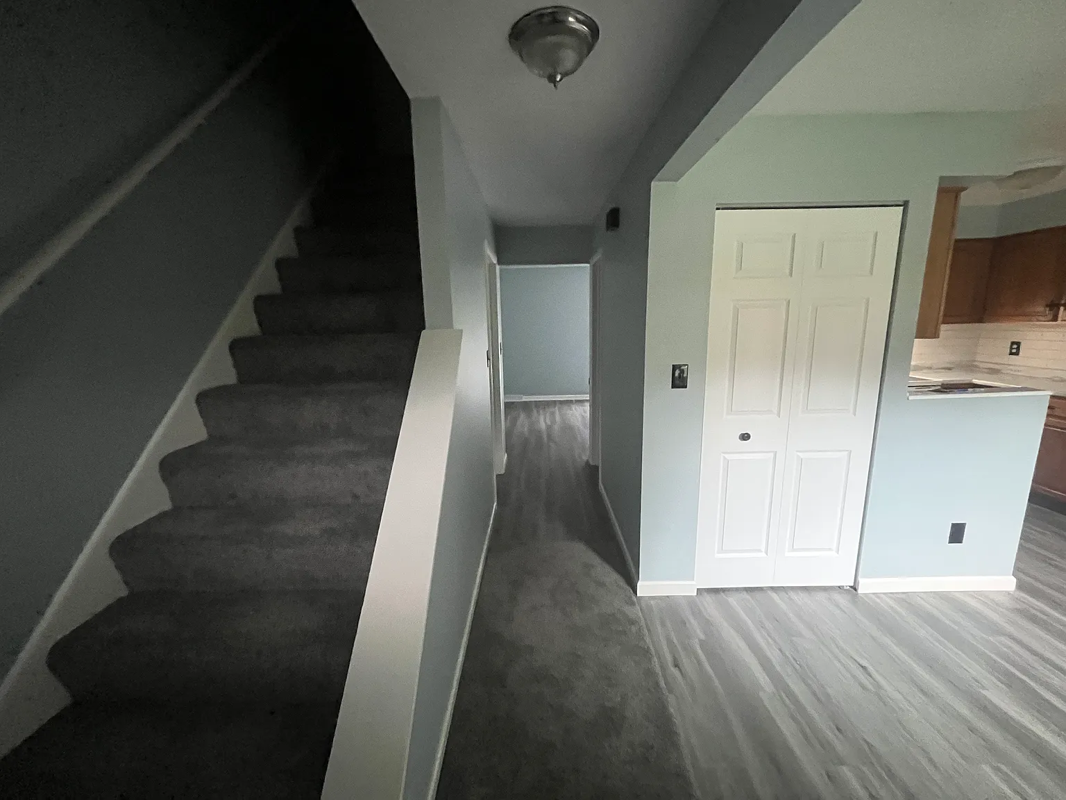 3 bed, 1240 sqft, $1,800 — Photo 3