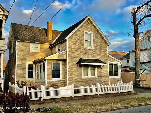 1583 Becker Street, Schenectady, NY 12304