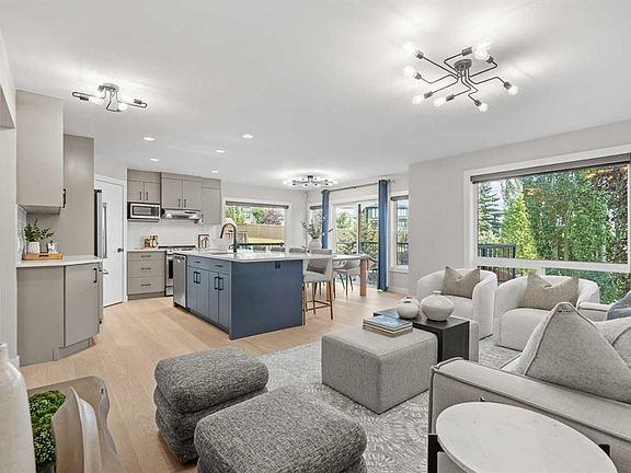 2nd image of 10 N Aspen Stone Mews SW
